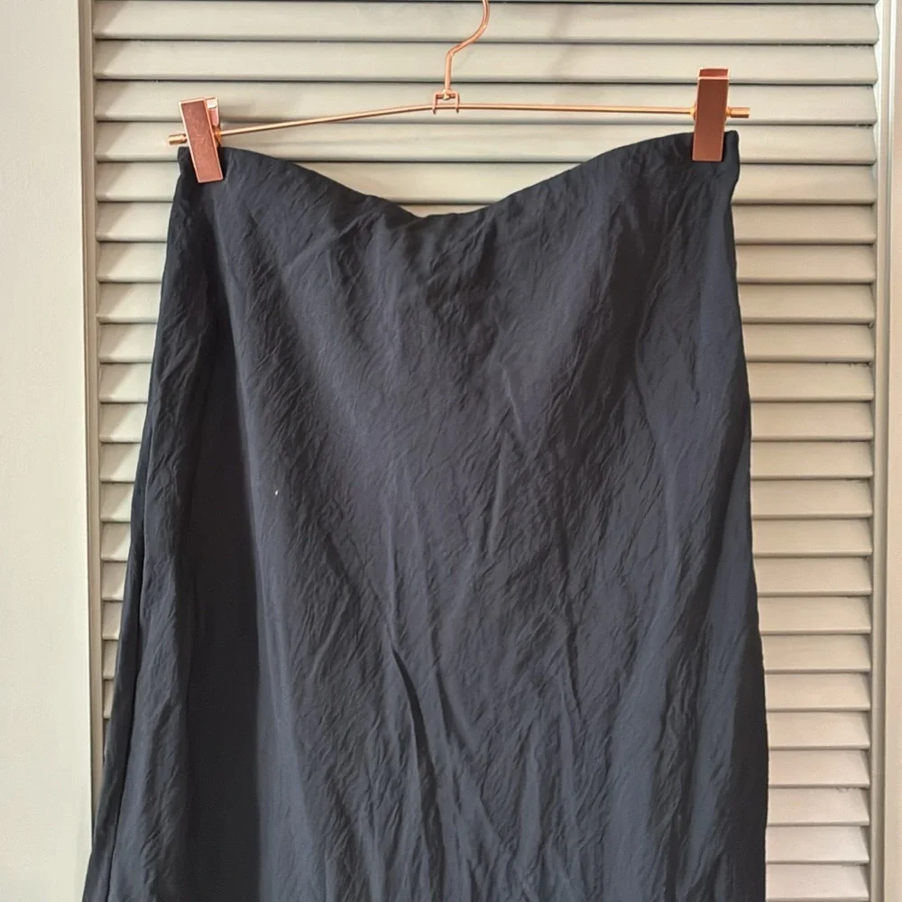 NWT Madewell Black Slip Skirt Sz 2 - Picture 2 of 6